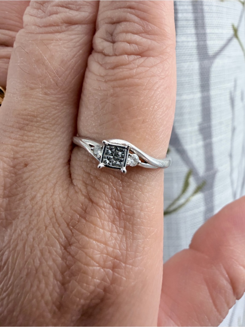 10k Solid Gold Princess Cut Diamond Engagement Ring